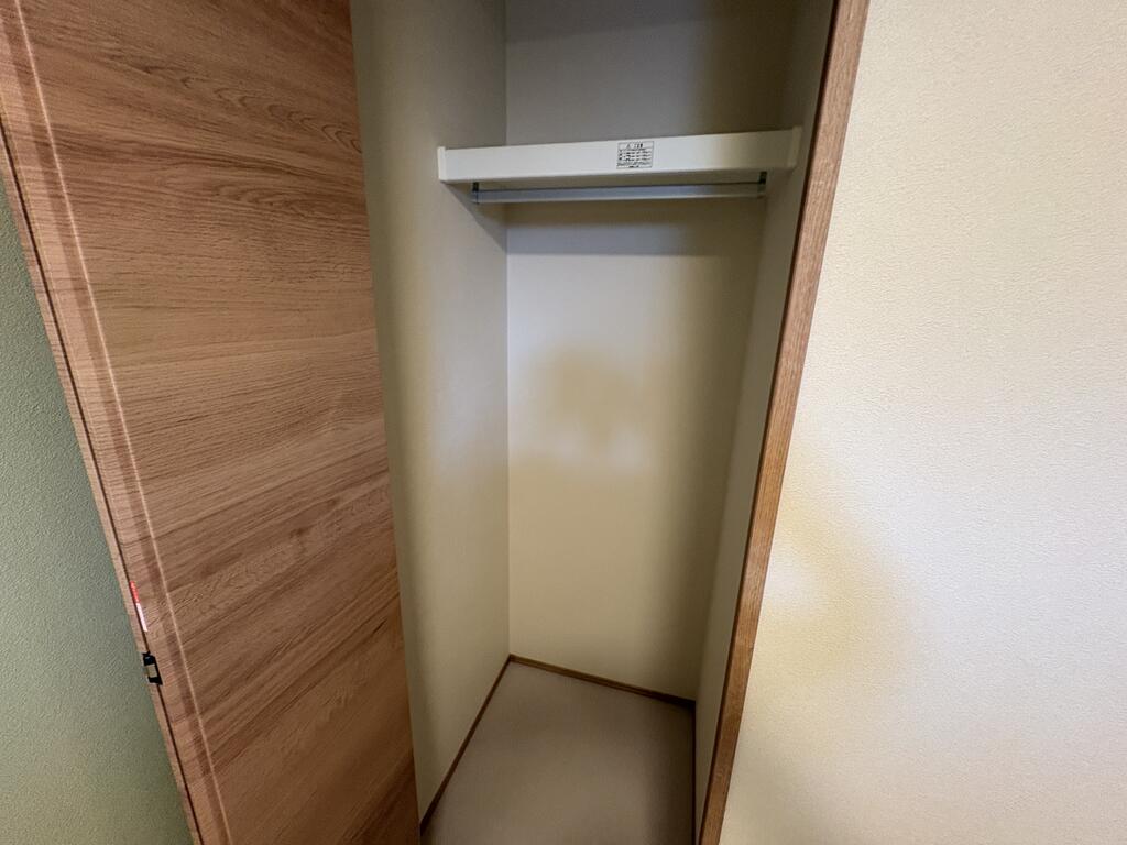 収納　洋室収納