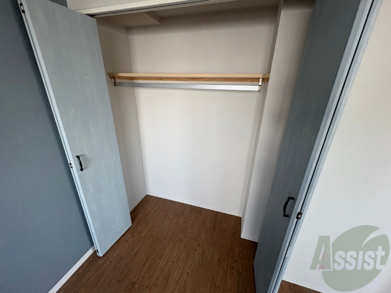 収納　寝室の収納です。部屋がすっきり片付きます。