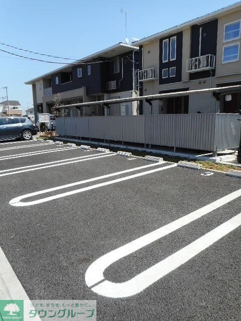 駐車場　駐車場