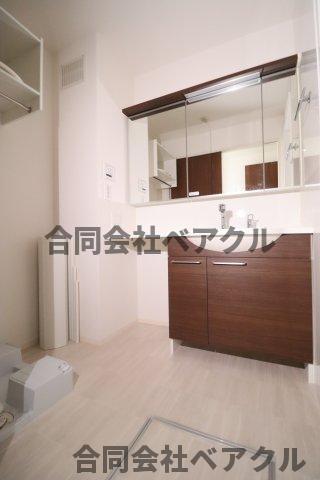 洗面設備　使いやすい洗面所です