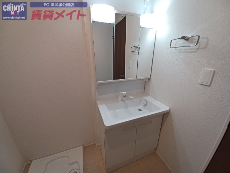 洗面設備　同型タイプ画像