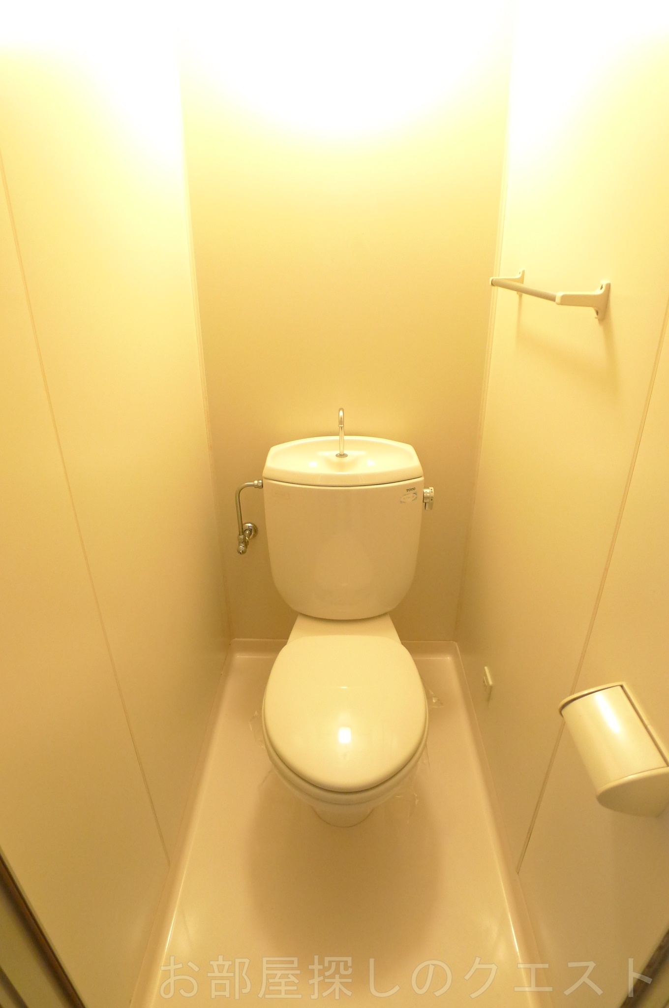 トイレ　（写真はモデルルームのため家具・家電はつきません。）