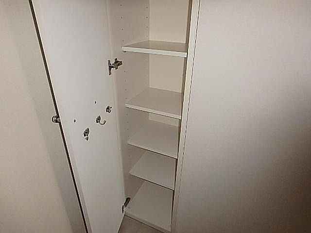 玄関　（別タイプ参考写真）メイクスデザイン町屋　荒川区町屋6
