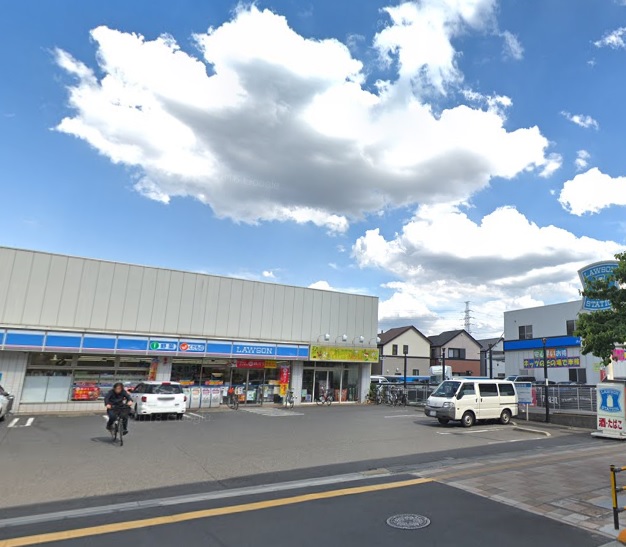 コンビニ　ローソン　谷在家駅前店（コンビニ）まで166m