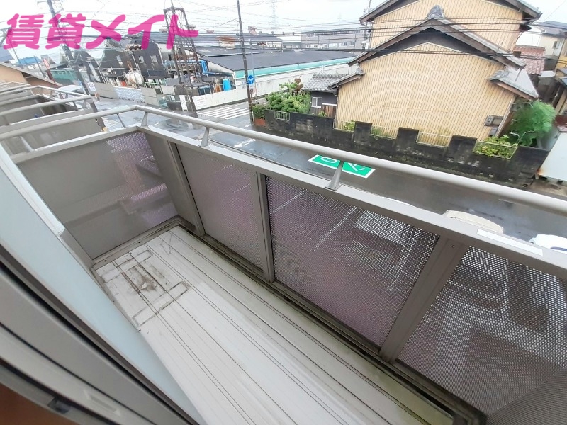 バルコニー　別部屋同型参考です