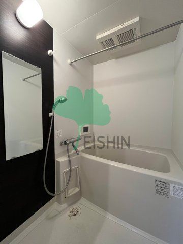 バス・シャワールーム　清潔感のある浴室です！