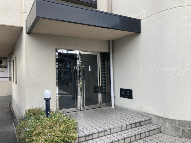 エントランス　清潔なエントランスです