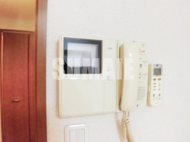 セキュリティ　安心のモニター付きインターフォン完備☆