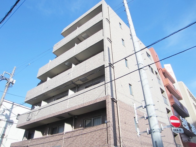 建物外観　落着いた雰囲気でタイル張の外観です。