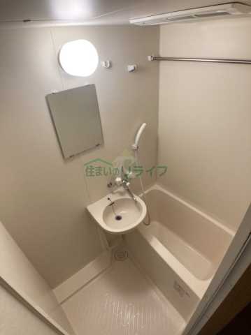 バス・シャワールーム　別部屋参考写真