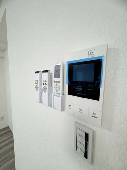 その他　★モニター付きインターホンで来客時も安心★