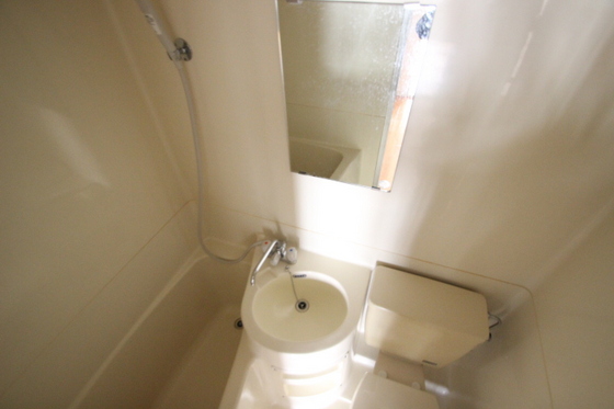 洗面設備　※別部屋の写真です