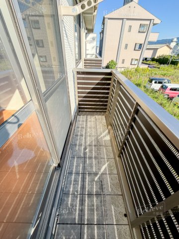 バルコニー　陽当たり良好なバルコニーです♪