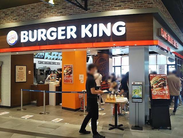 飲食店　バーガーキングイオンモール神戸南店（飲食店）まで301m