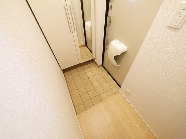 玄関　収納もある玄関です