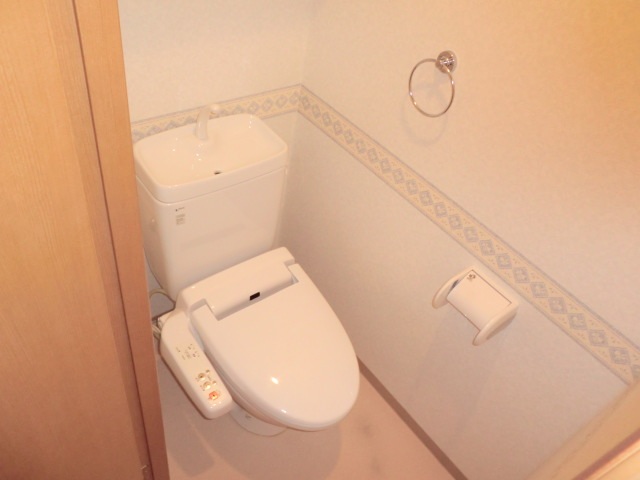 エリーフラッツ京町のトイレ写真