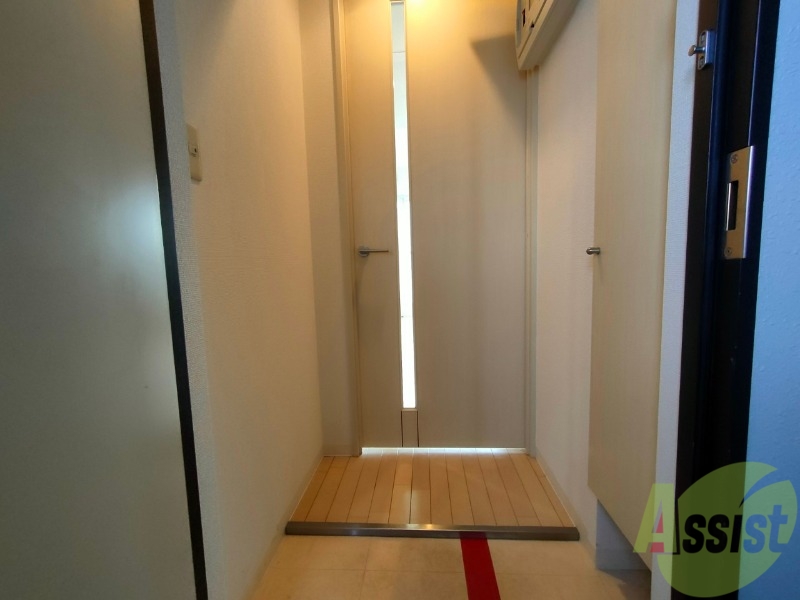 玄関　玄関から見た景色はこちらです。イメージできますか。