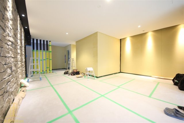 ロビー　レオンコンフォート本町クレセント