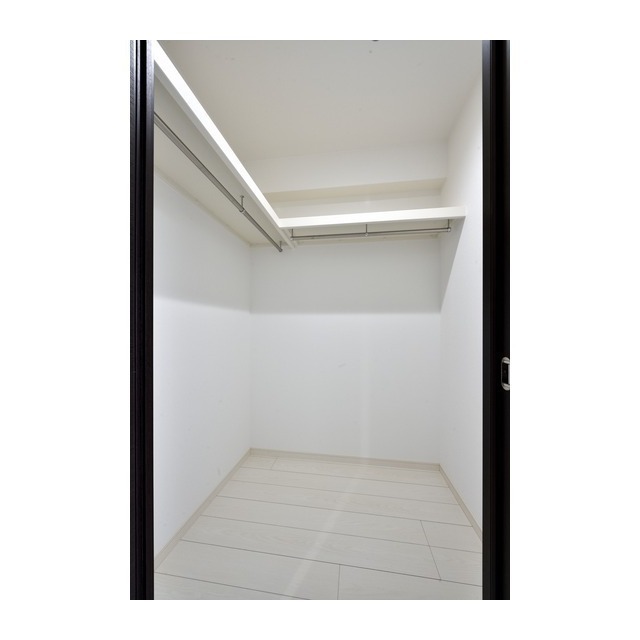 収納　※別部屋写真、現況優先