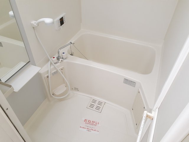 バス・シャワールーム　追い焚き脳・浴室乾燥機付きで便利！