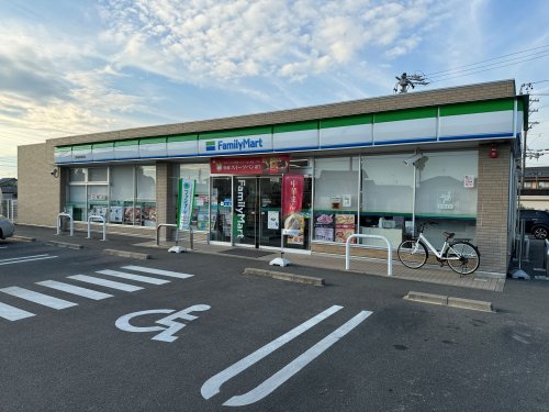 コンビニ　ファミリーマート 江南後飛保西店（コンビニ）まで523m