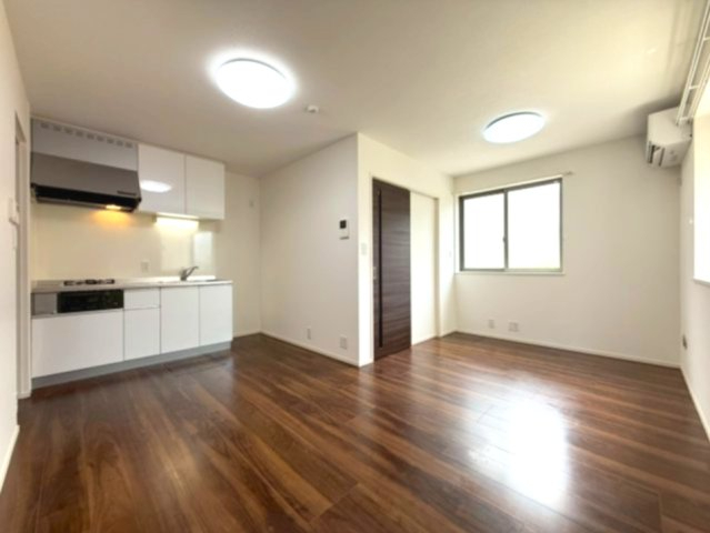 居室・リビング　★２面採光の明るいリお部屋です★