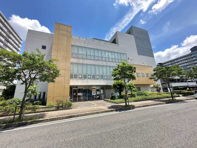図書館　名古屋市中川図書館（図書館）まで1035m