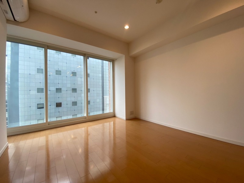居室・リビング　広くてキレイなお部屋が広がっていて、充実した生活が送れそう。