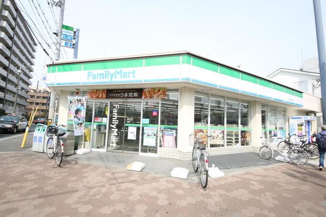 コンビニ　ファミリーマート都島内代町店（コンビニ）まで59m