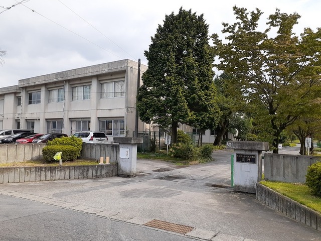 小学校　渋川市立北小学校（小学校）まで850m