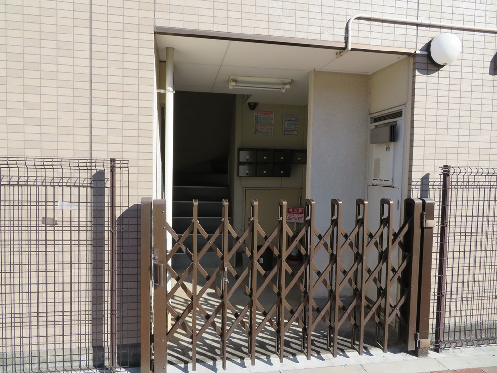 エントランス　建物入口