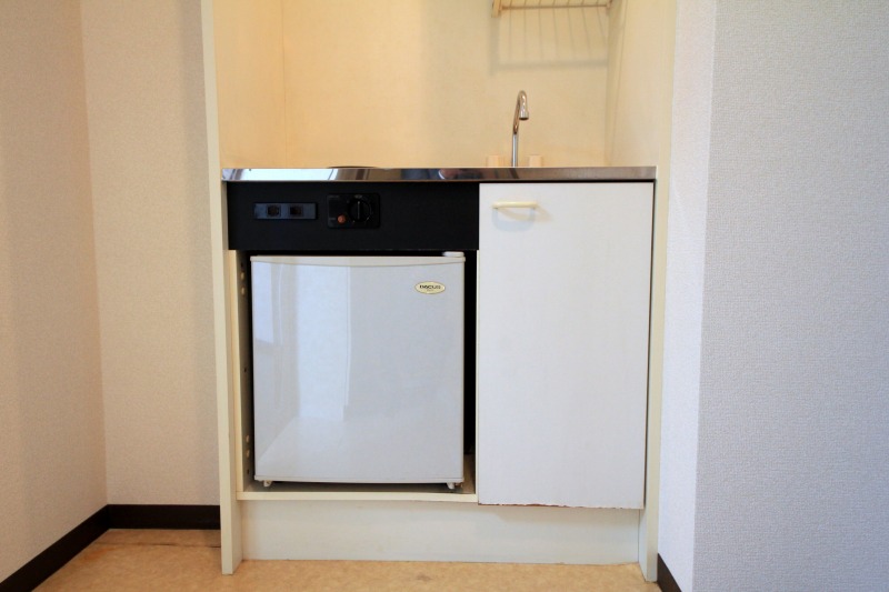 キッチン　ミニ冷蔵庫付き