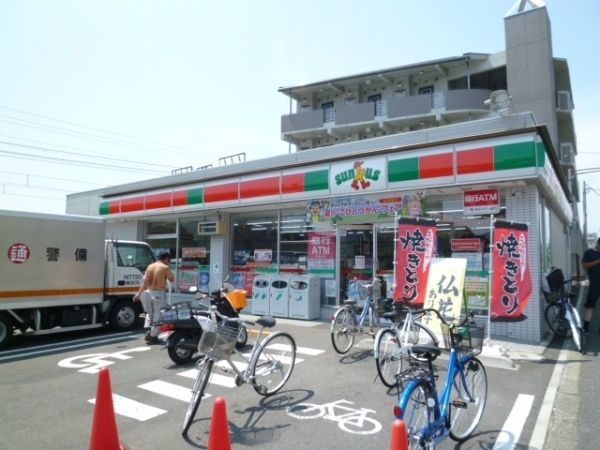 コンビニ　サンクスＫ（コンビニ）まで287m
