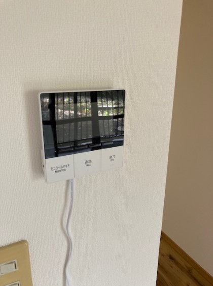 セキュリティ　TVモニター付インターホン
