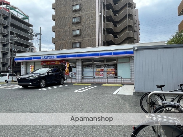 コンビニ　ローソン（コンビニ）まで156m