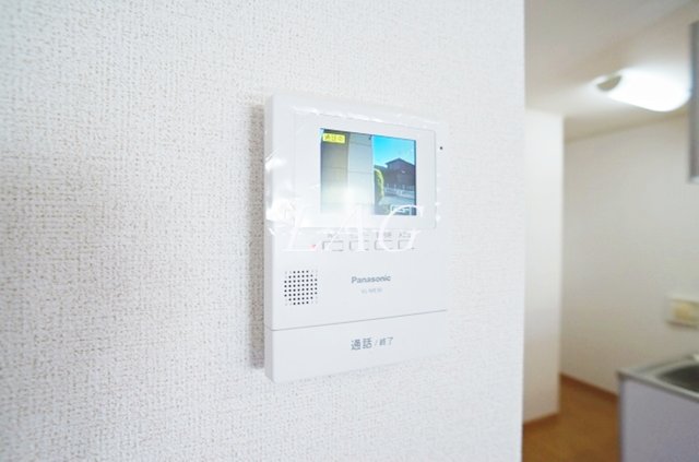 セキュリティ　モニター付きインターホンです。