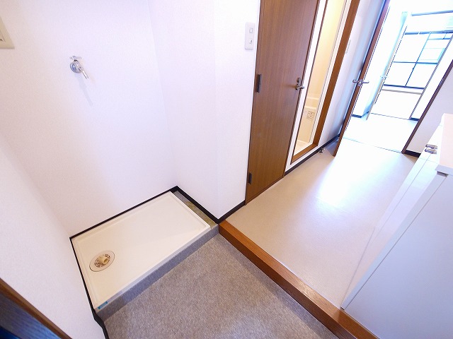 その他設備　嬉しい室内洗濯機置き場がございます。