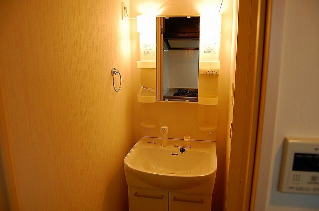 洗面設備　※同物件別室参考写真