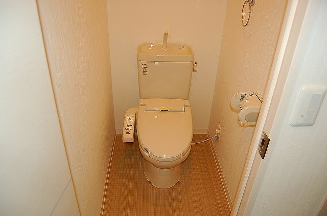 トイレ　※同物件別室参考写真