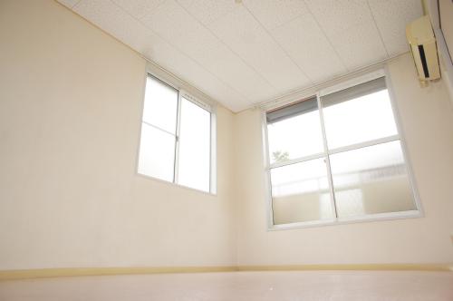 その他　この日当たりは魅力の居室です！