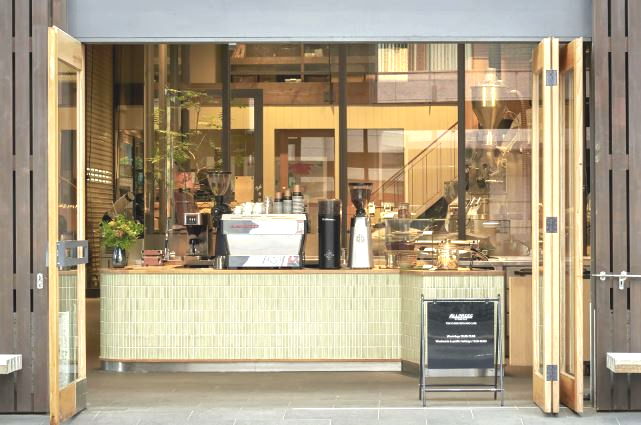 飲食店　Allpress Espresso Tokyo Roaste（飲食店）まで496m