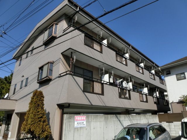 建物外観　インターネット光対応のマンション