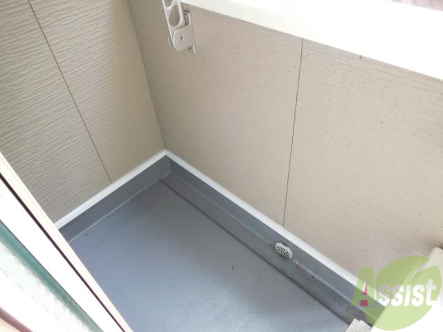 バルコニー　洗濯物干せますよ！！