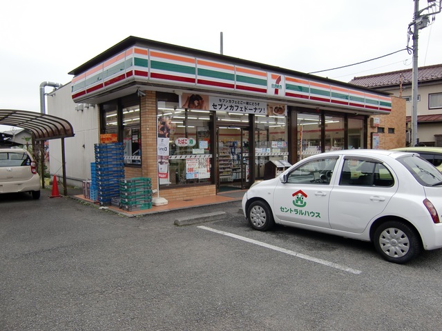 コンビニ　セブンイレブン八王子泉町店（コンビニ）まで427m