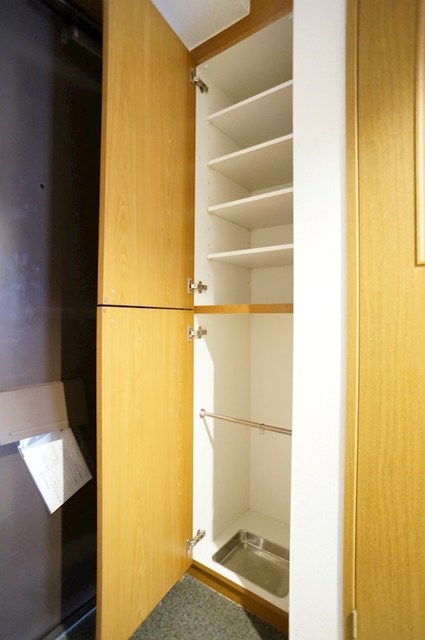 玄関　参考写真（同建物別部屋のものです）