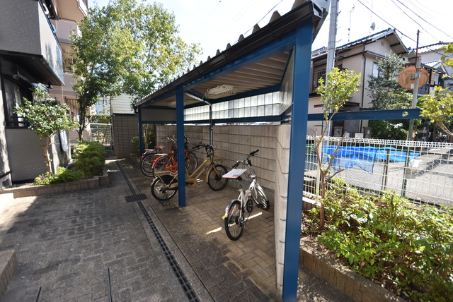 エントランス　駐輪場