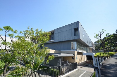 図書館　北九州市立八幡西図書館（図書館）まで1650m