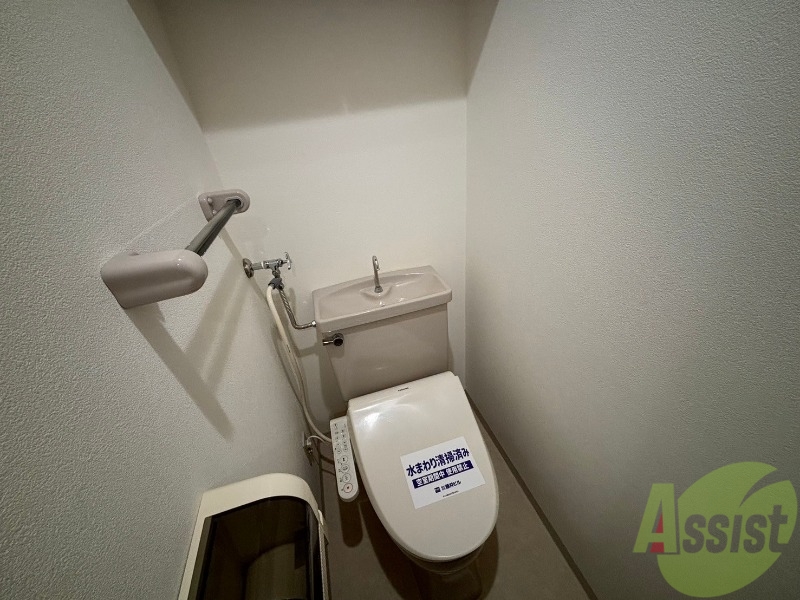 トイレ　トイレです。ウォシュレット付を探している方、おすすめです。