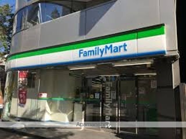 その他　【コンビニエンスストア】ファミリーマート　日本橋茅場町店（その他）まで313m