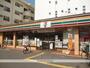 コンビニ　セブンイレブン（コンビニ）まで274m